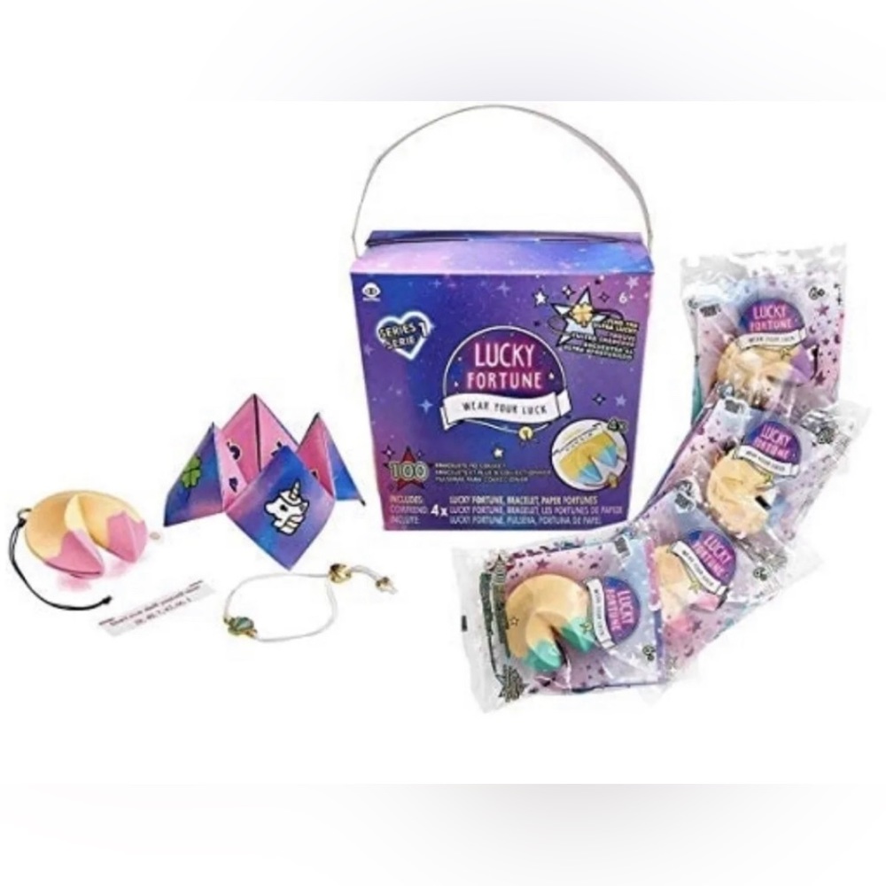 Lucky Fortune x4 Wear Your Luck Fortune Cookie Chinese Take-Out Box Series1